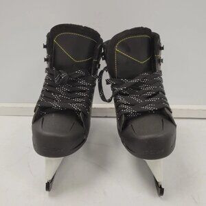 (72335-1) CCM RW300 Skates